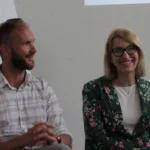 Od lewej siedzą: Pan Rafał Kowalski – Właściciel Centrum Wózków Inwalidzkich “CWI”, Pani Paulina Malinowska-Kowalczyk – Doradca Prezydenta RP